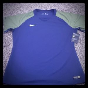 NIKE WOMEN'S Dri-Fit short sleeve T-sirt